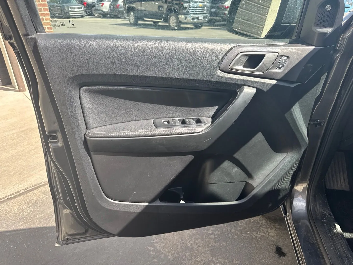 Ford Ranger photo 17