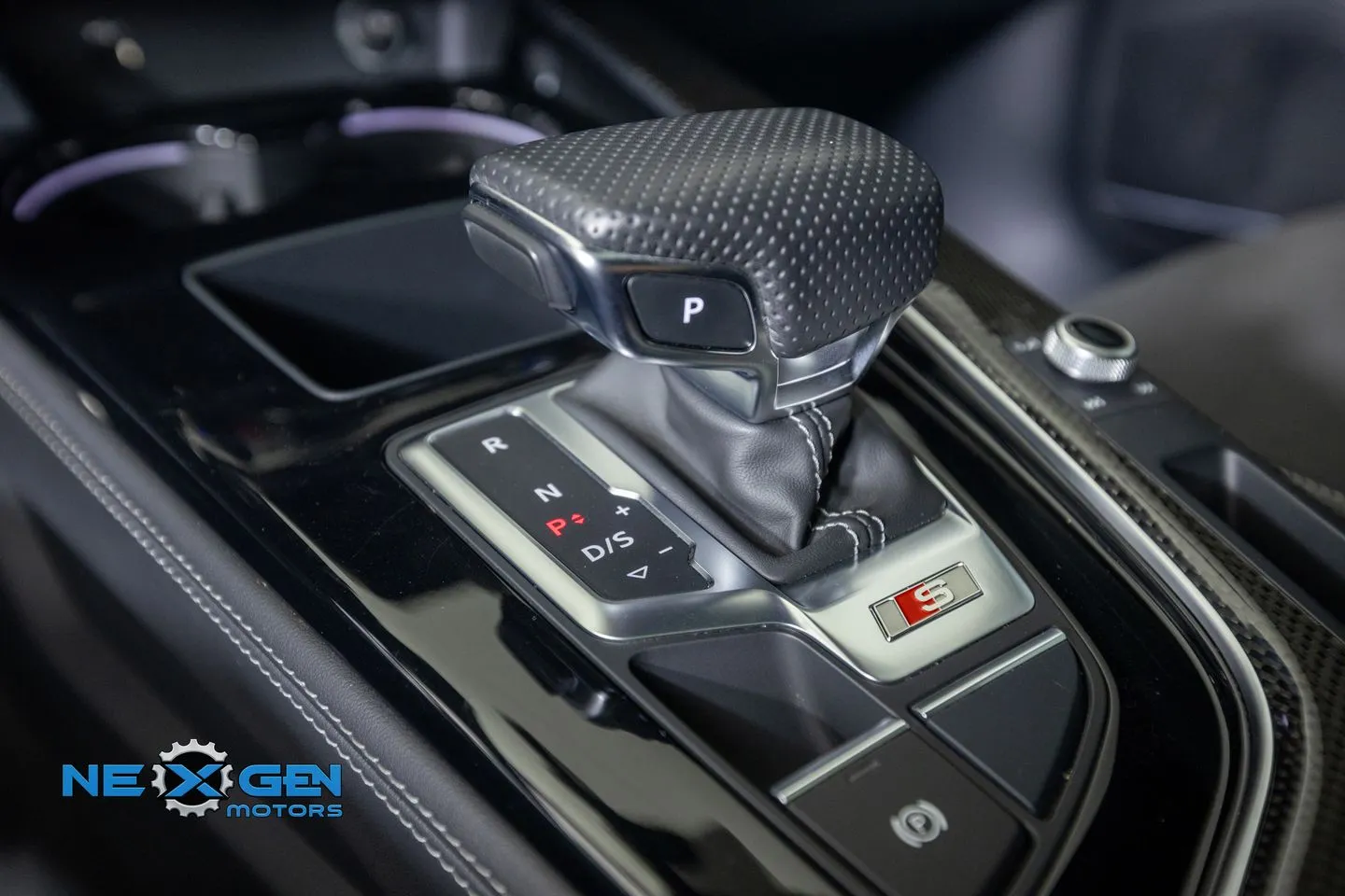 Audi S5 photo 23