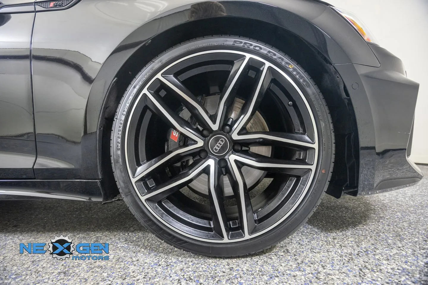 Audi S5 photo 45