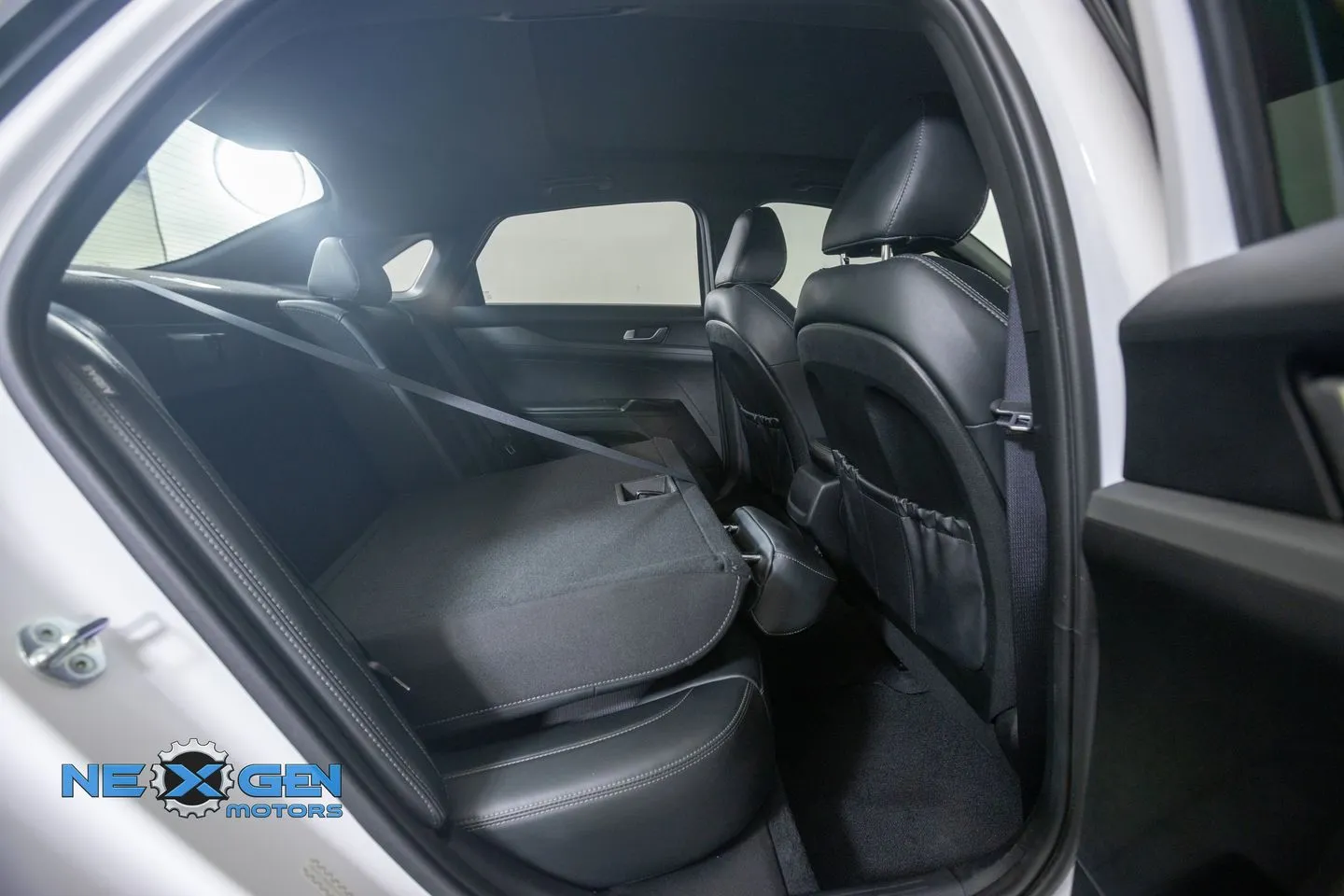 Kia K5 photo 36