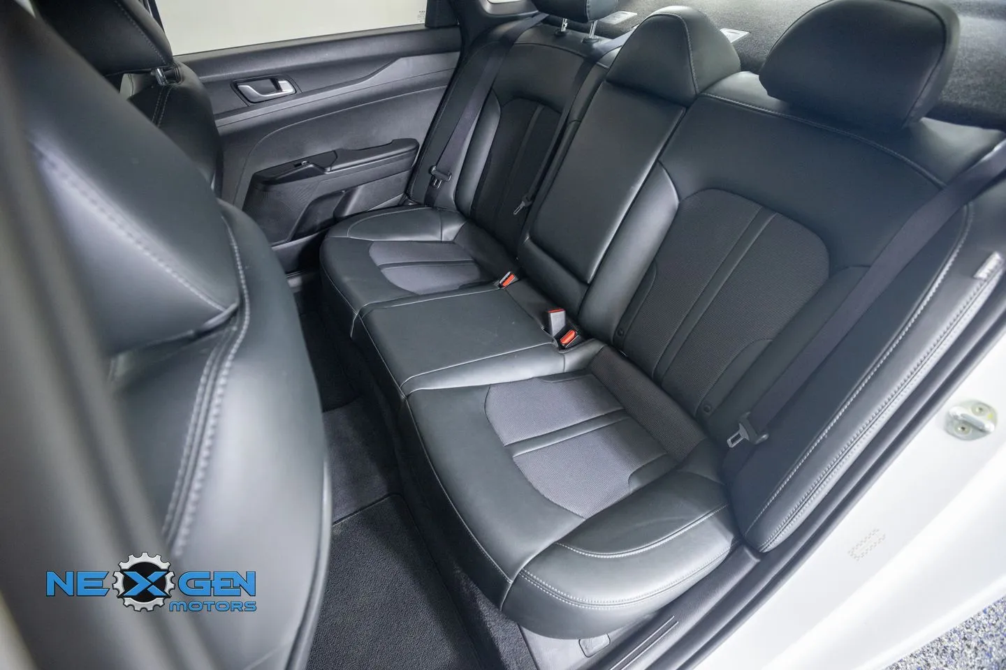 Kia K5 photo 31