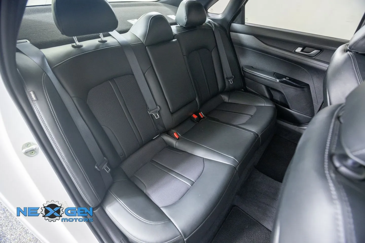 Kia K5 photo 37