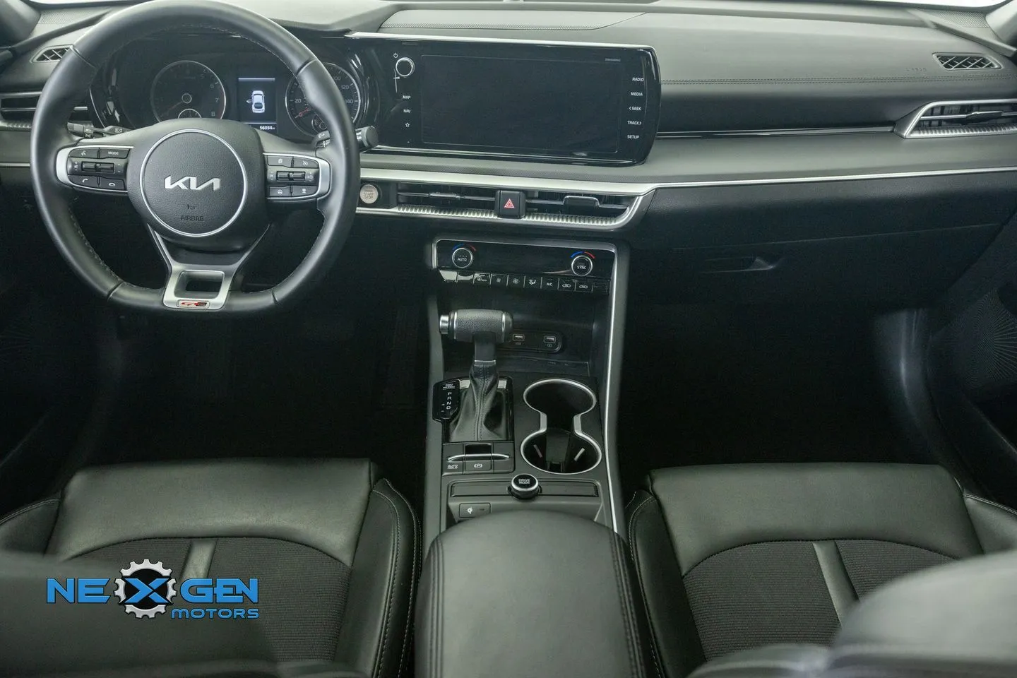 Kia K5 photo 29