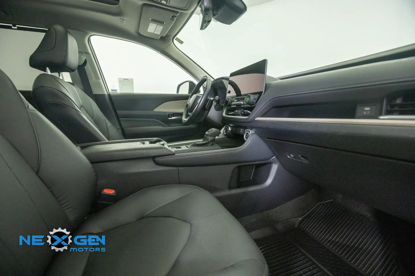 Toyota Grand Highlander photo 7