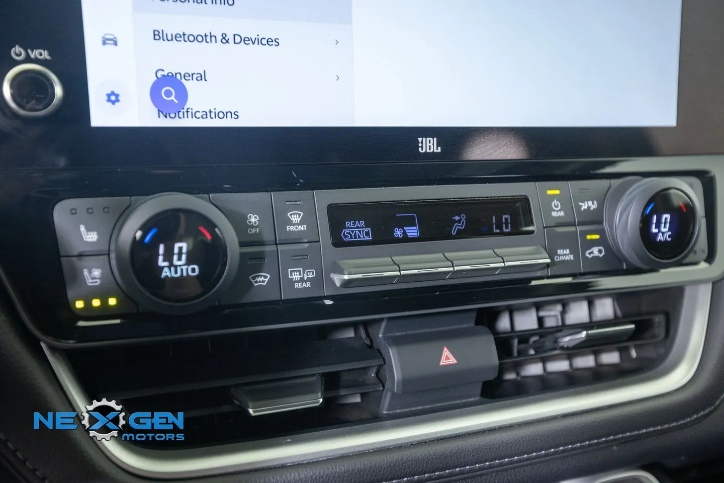 Toyota Grand Highlander photo 22