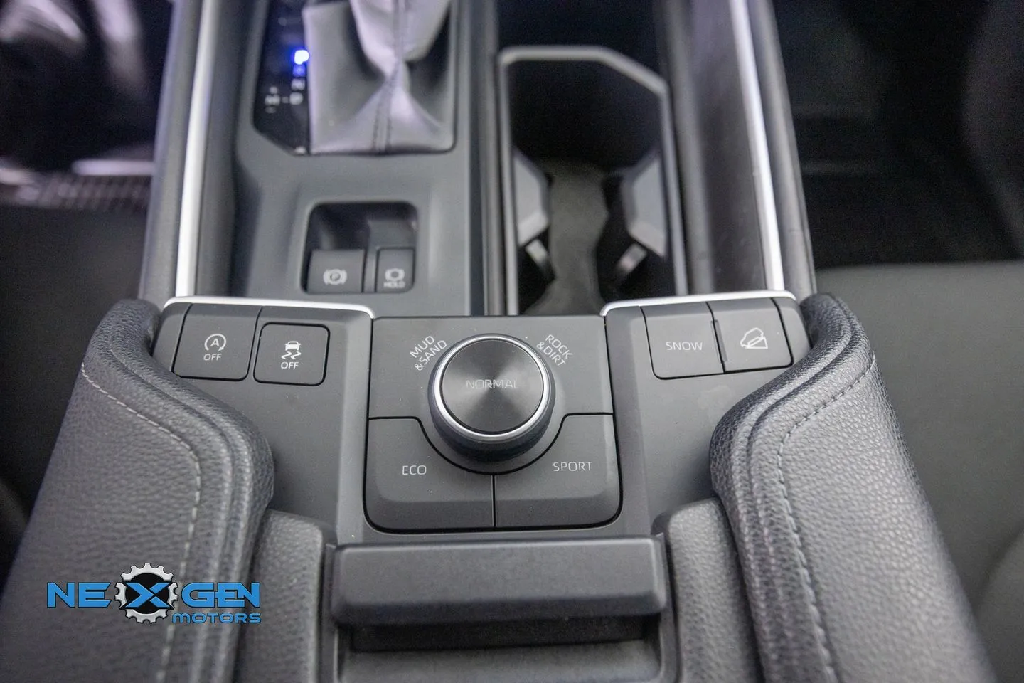 Toyota Grand Highlander photo 24