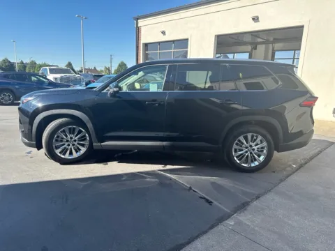 More photos of 2026 Toyota Grand Highlander Platinum at NeXgen Motors, UT