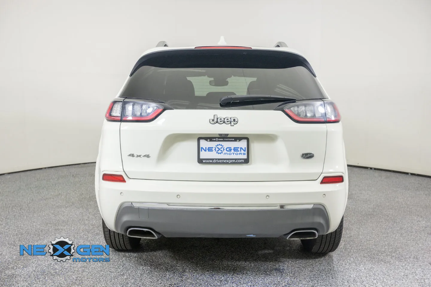 Jeep Cherokee photo 35