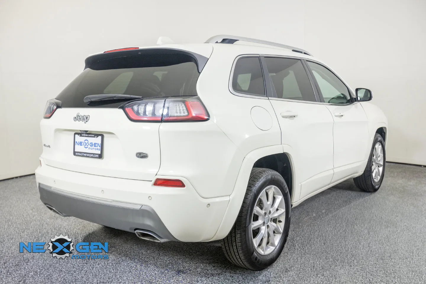 Jeep Cherokee photo 37