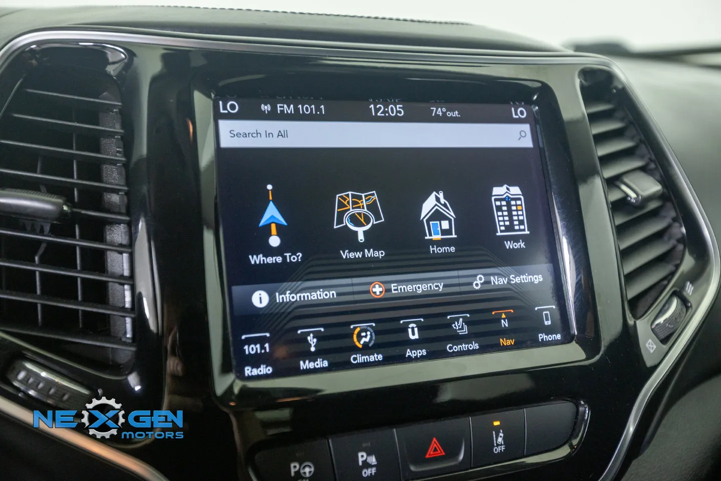Jeep Cherokee photo 22
