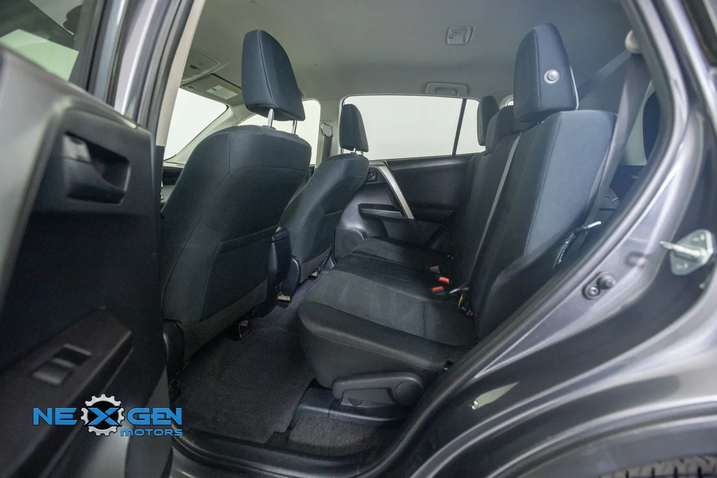 Toyota RAV4 photo 26