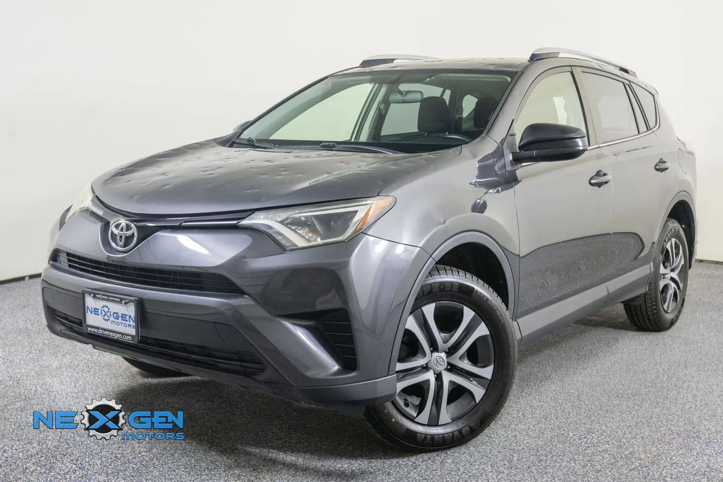 Toyota RAV4 photo 4