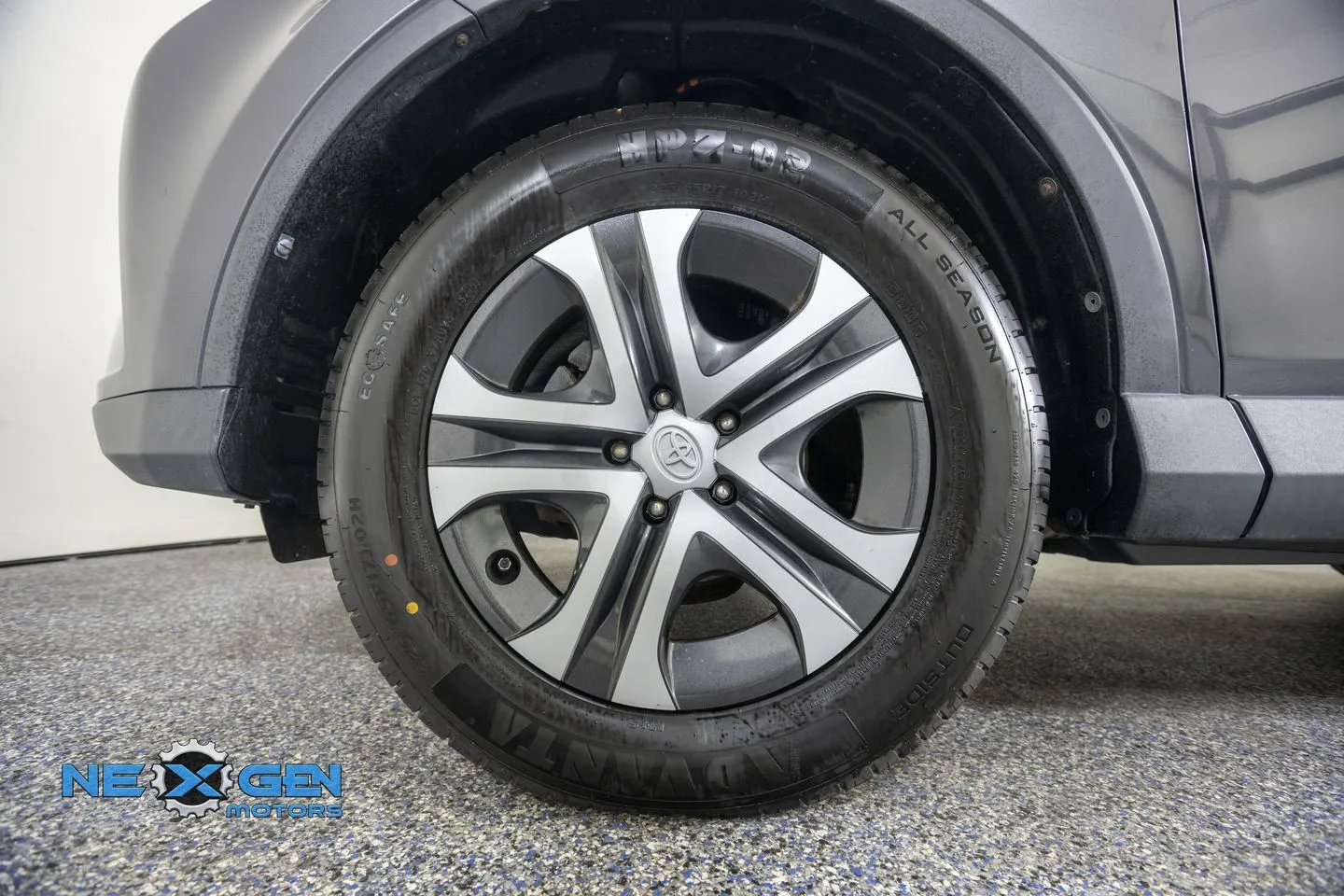 Toyota RAV4 photo 45