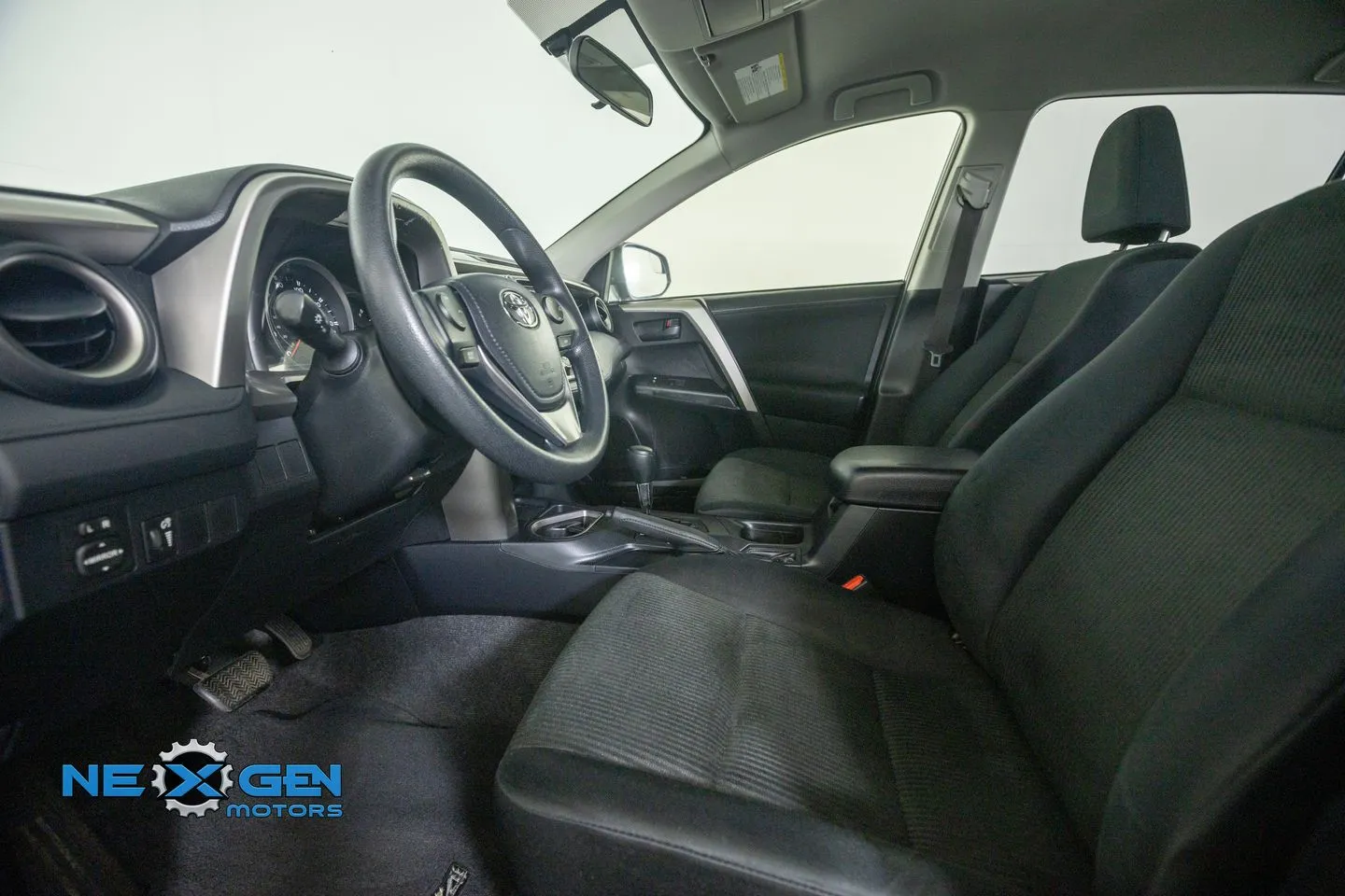 Toyota RAV4 photo 11