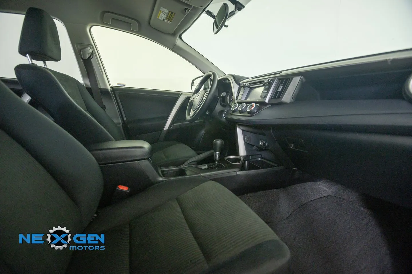 Toyota RAV4 photo 38