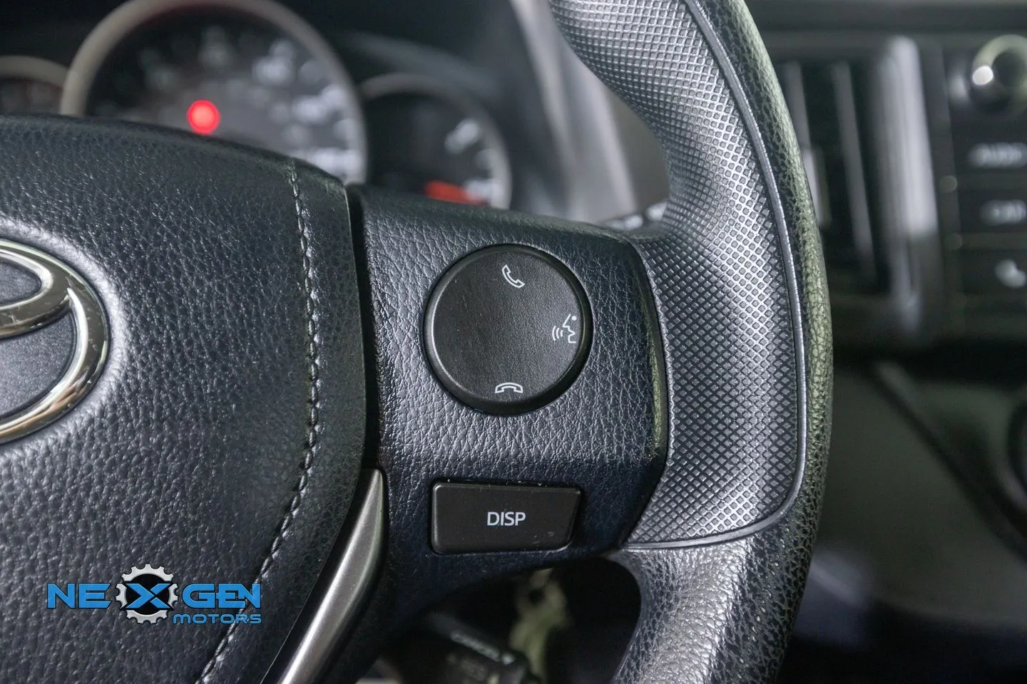 Toyota RAV4 photo 16