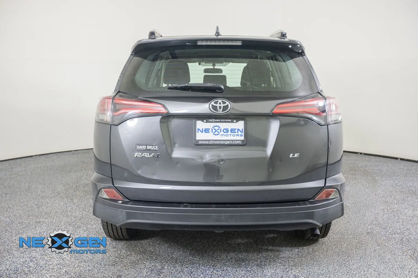 Toyota RAV4 photo 7