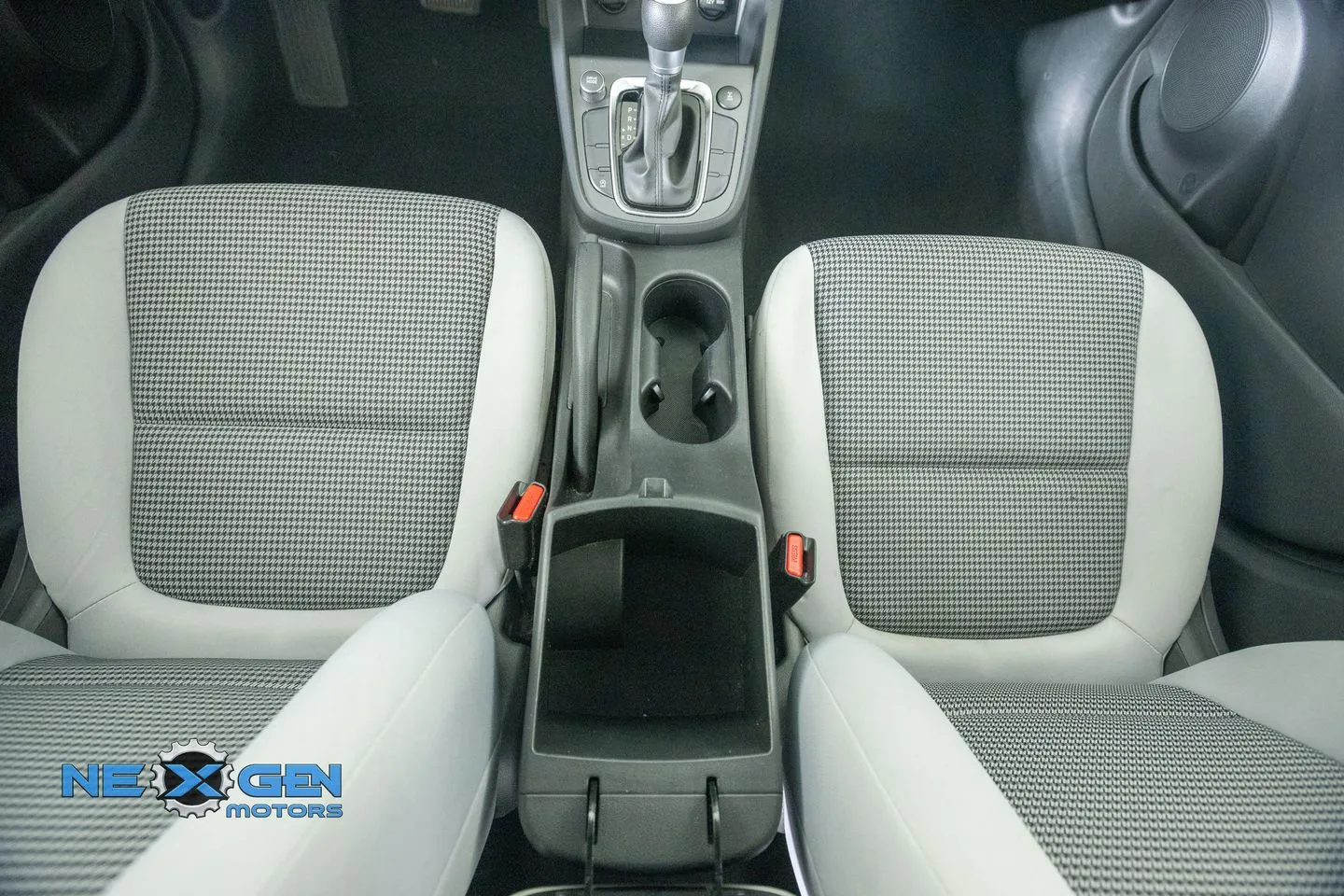 Hyundai Kona photo 4