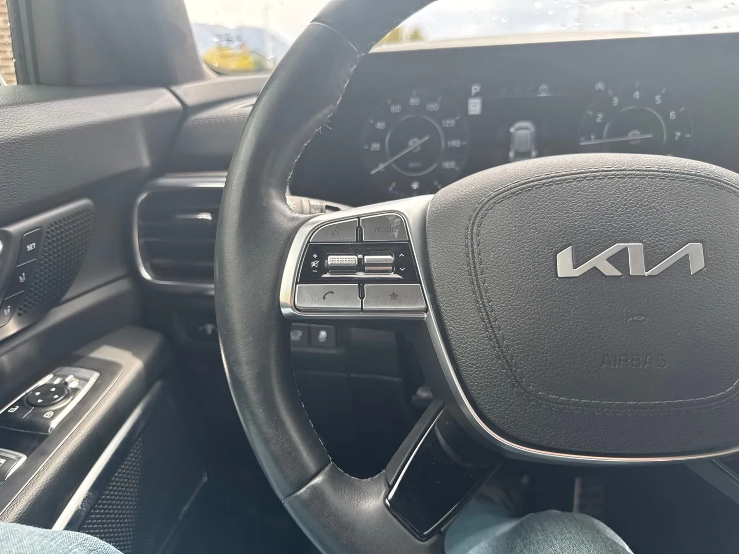 Kia Telluride photo 23