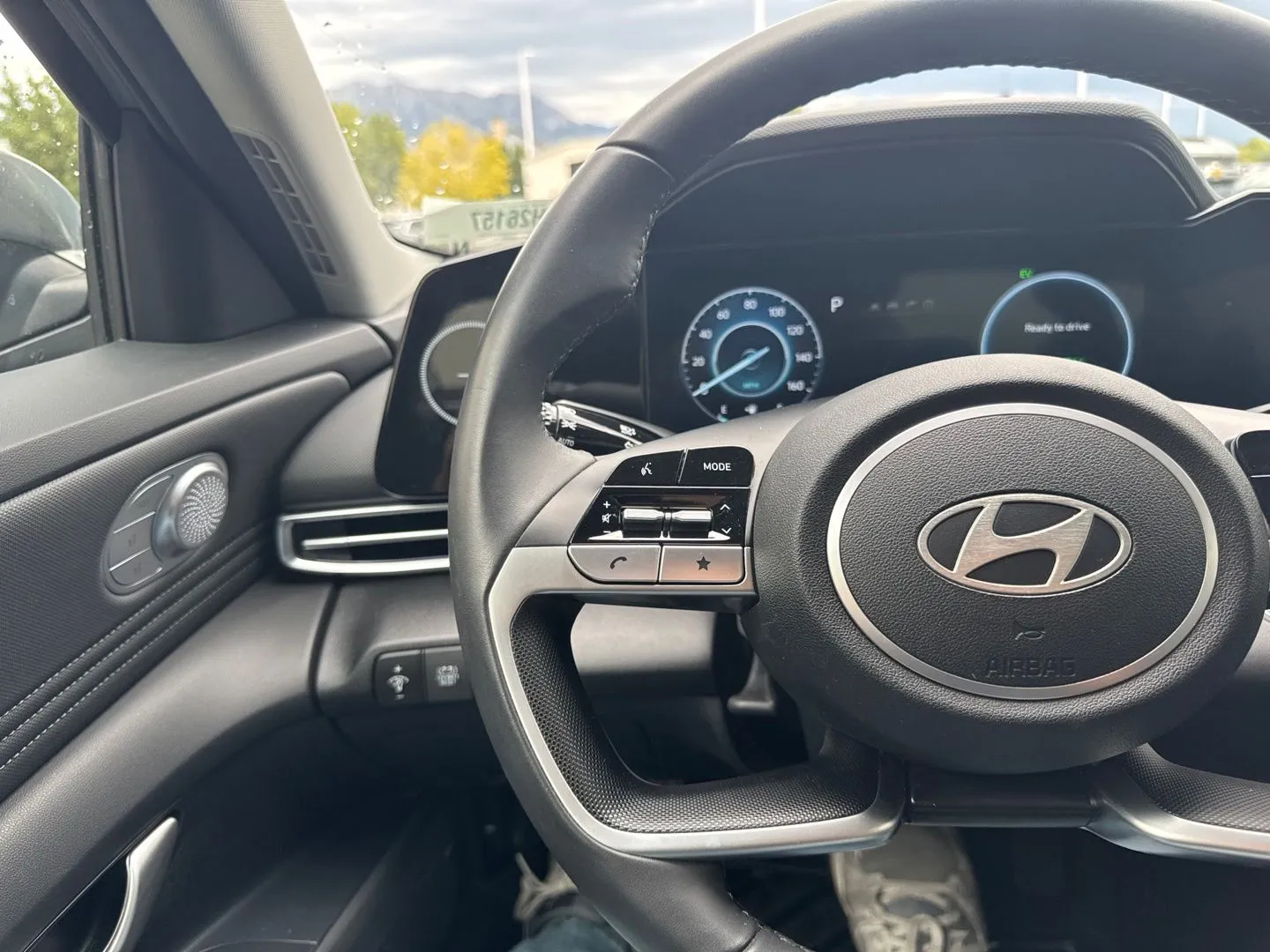 Hyundai Elantra photo 21