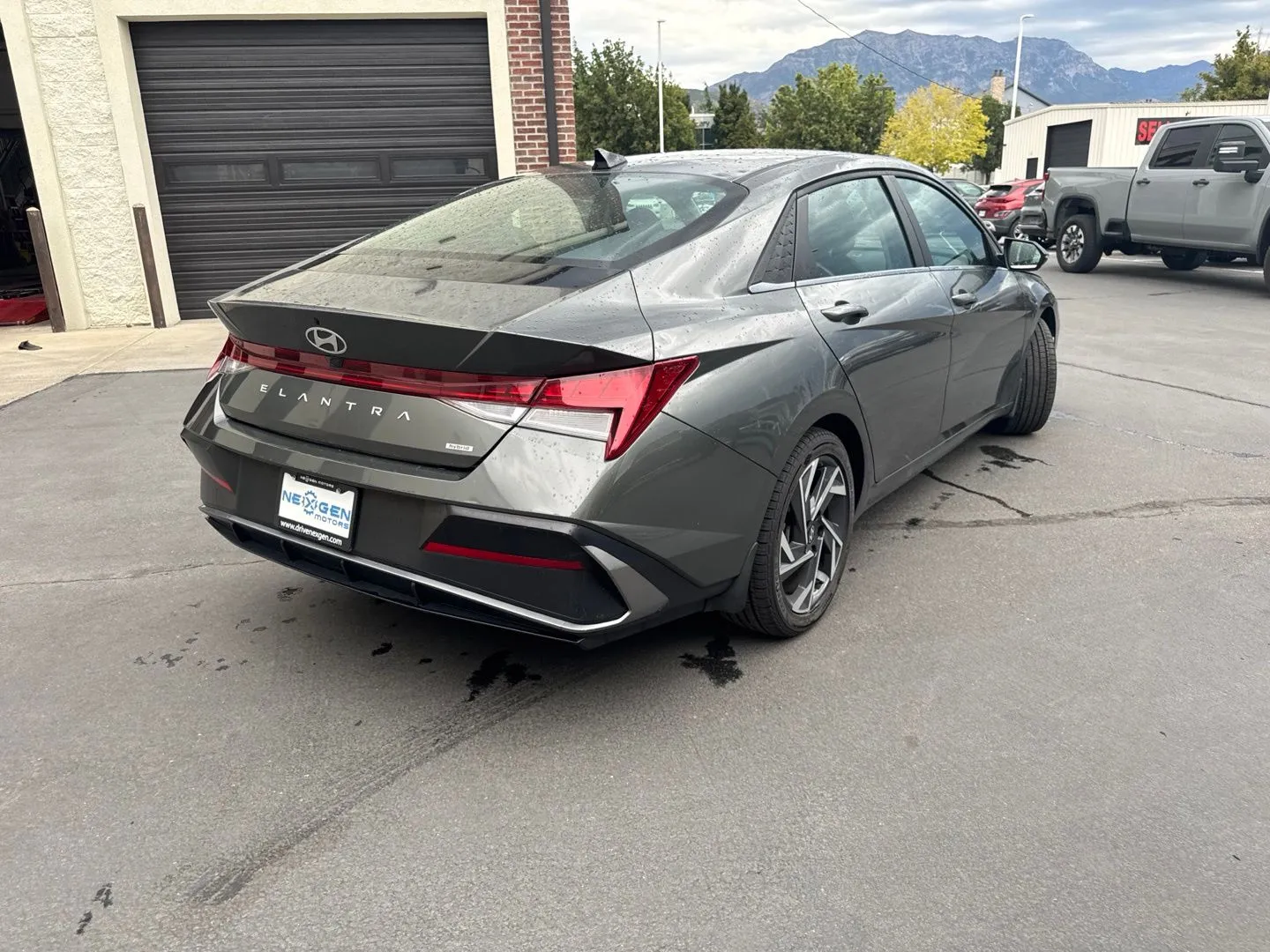 Hyundai Elantra photo 7