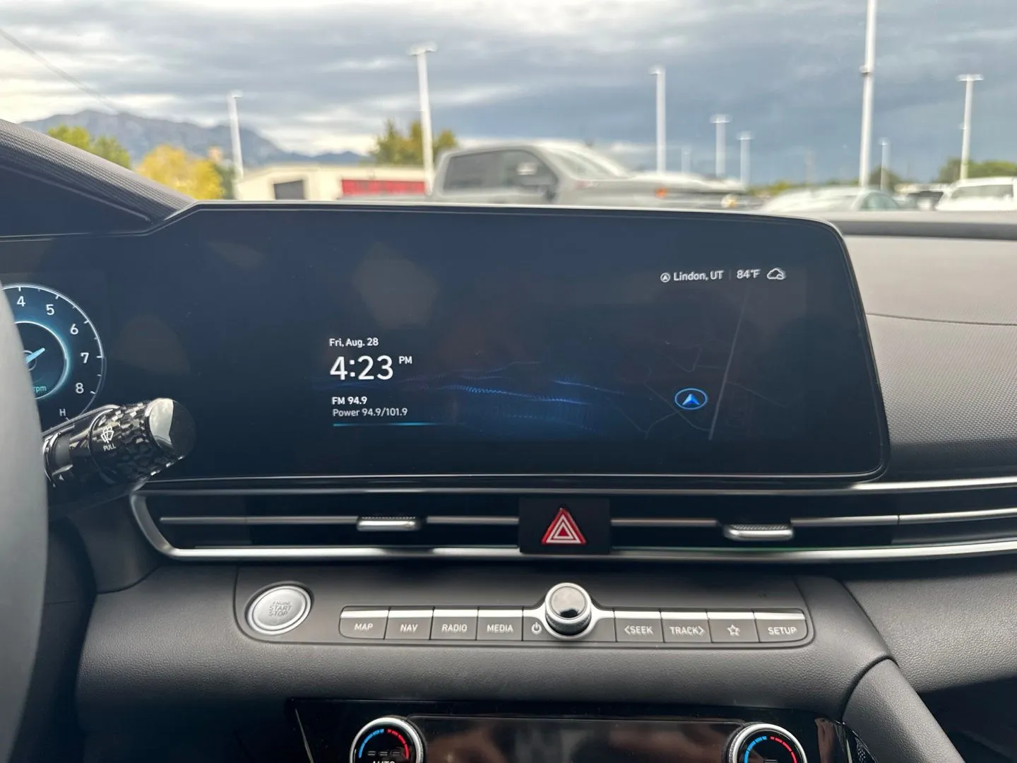 Hyundai Elantra photo 24