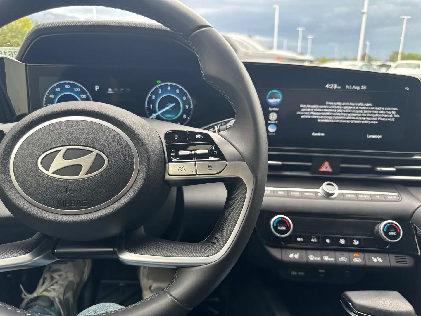 Hyundai Elantra photo 22