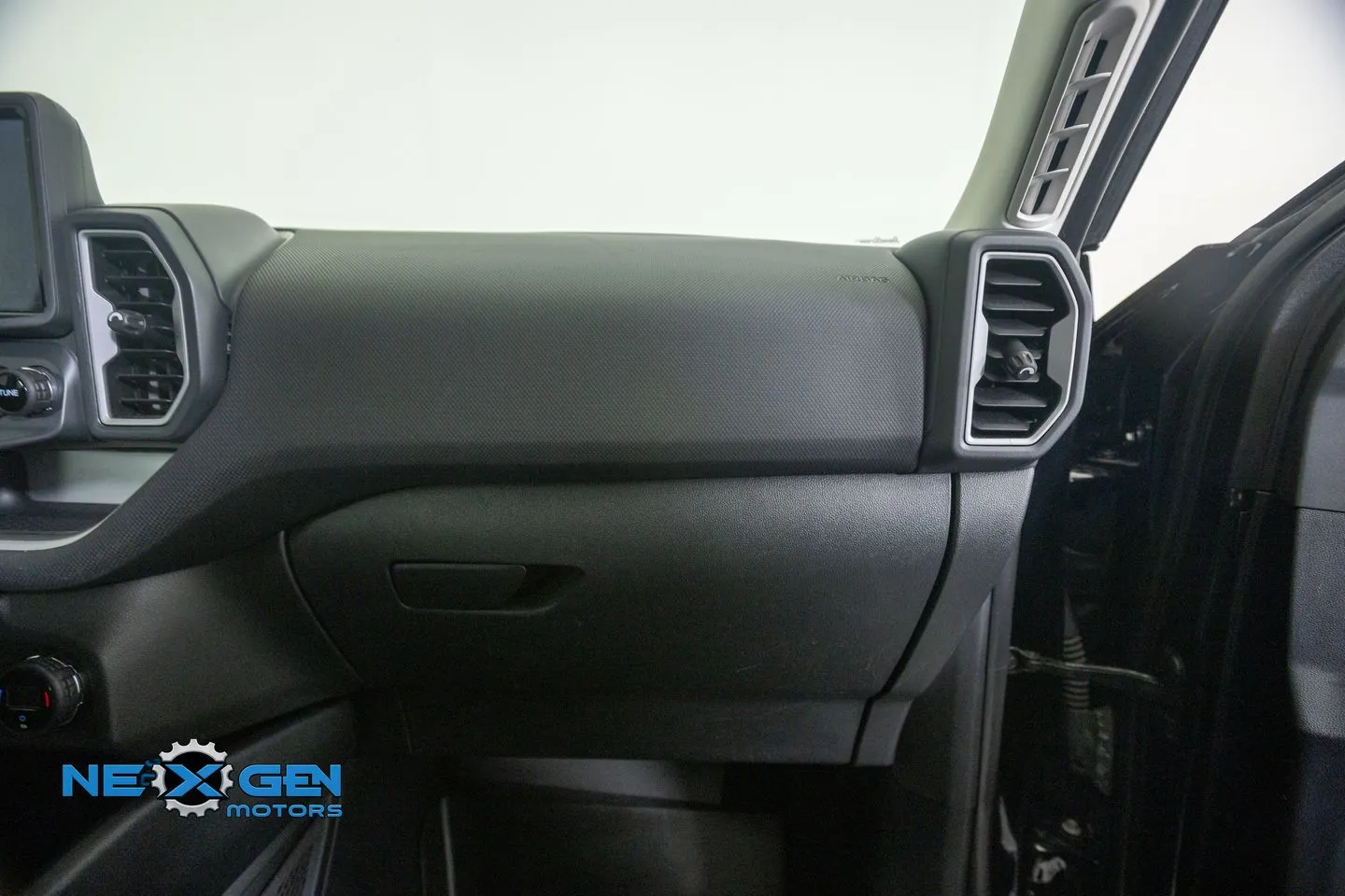 Ford Bronco Sport photo 8