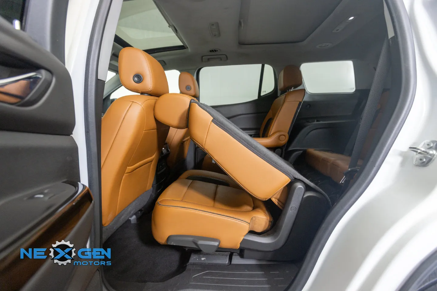 GMC Acadia photo 34