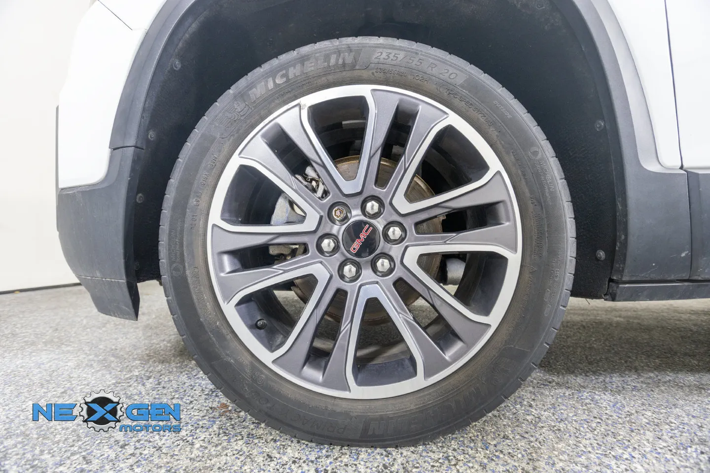 GMC Acadia photo 49