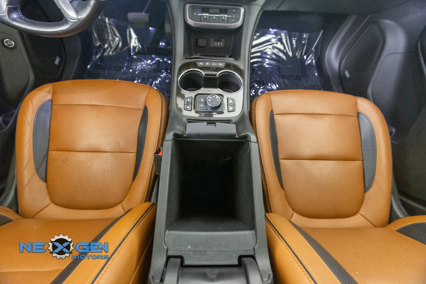 GMC Acadia photo 5