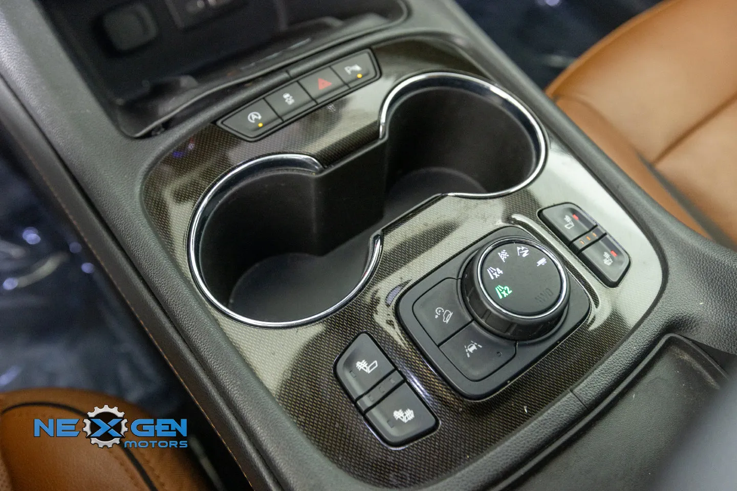 GMC Acadia photo 26