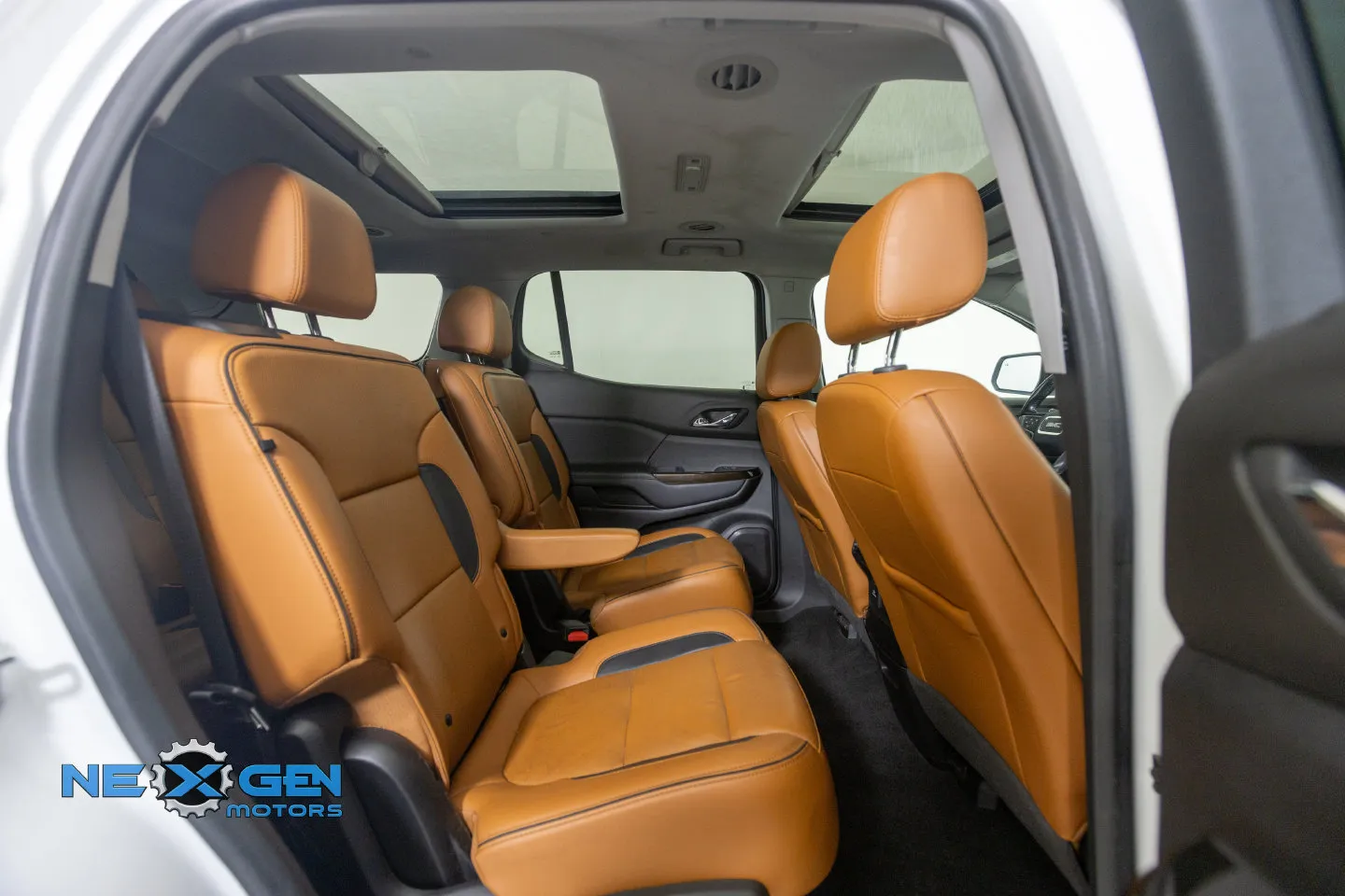 GMC Acadia photo 43