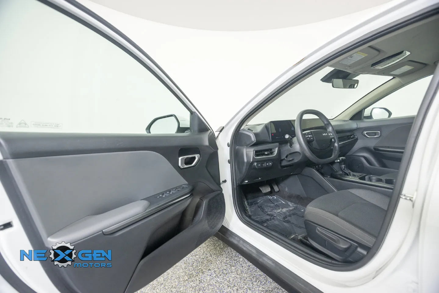 Kia K4 photo 12