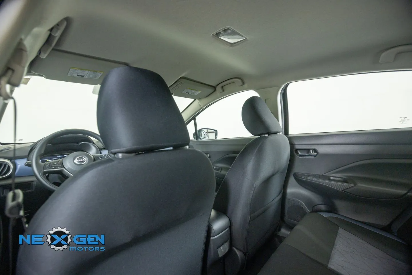 Nissan Versa photo 29