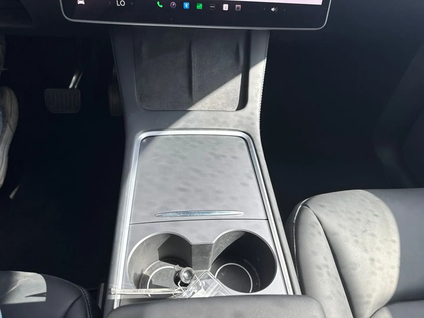 Tesla Model Y photo 27