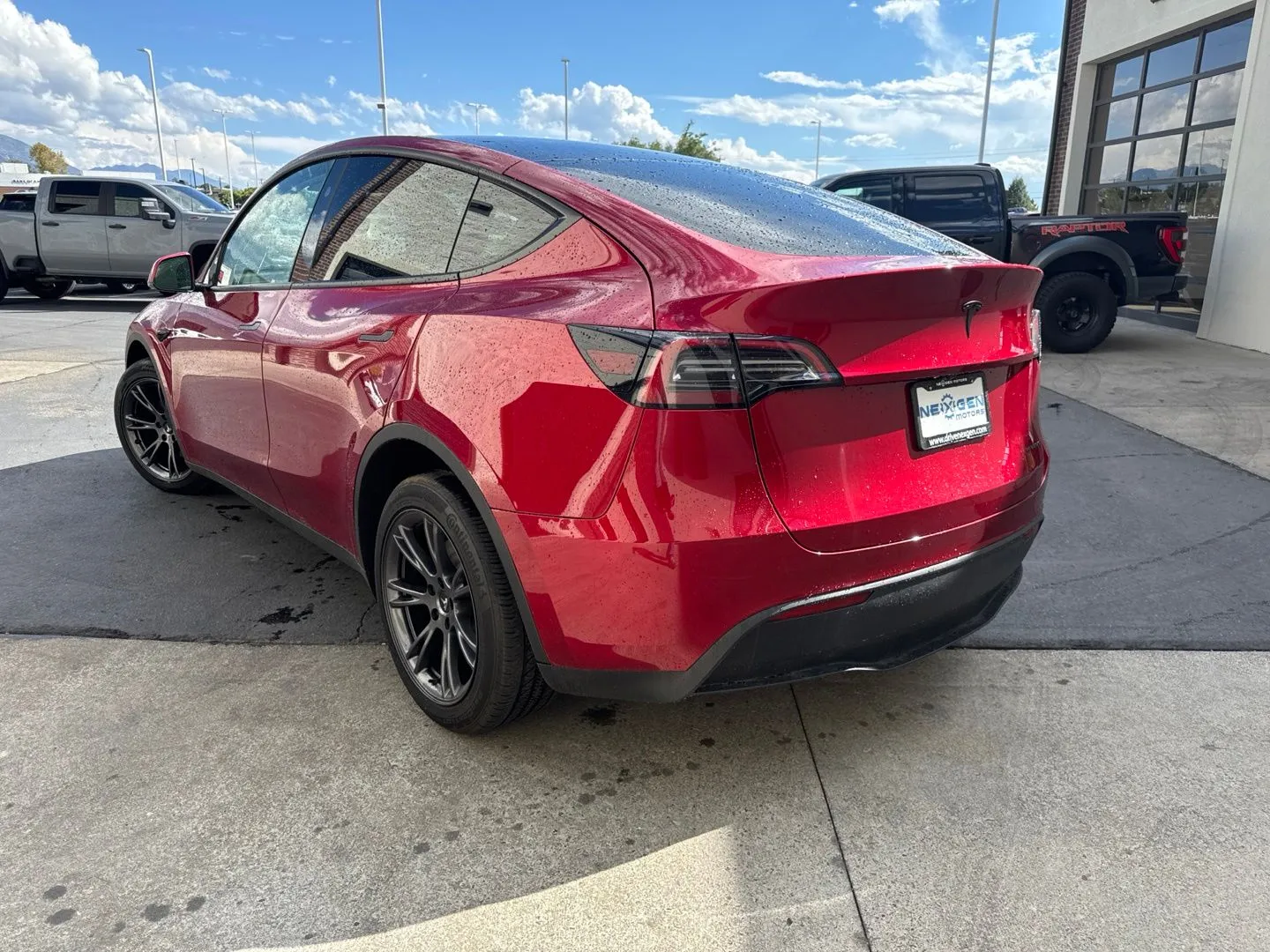 Tesla Model Y photo 6