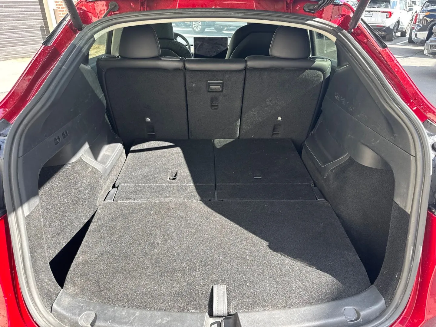 Tesla Model Y photo 14