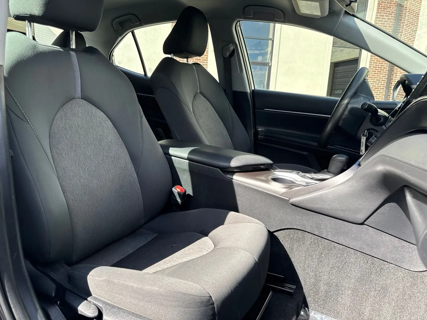 Toyota Camry photo 11
