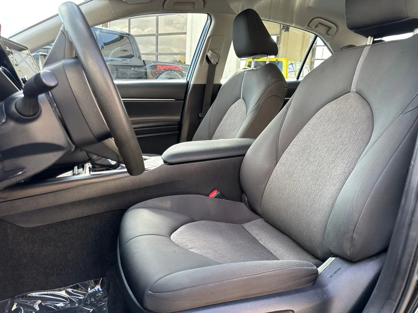 Toyota Camry photo 18