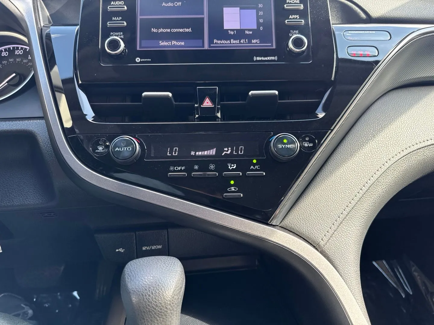 Toyota Camry photo 27