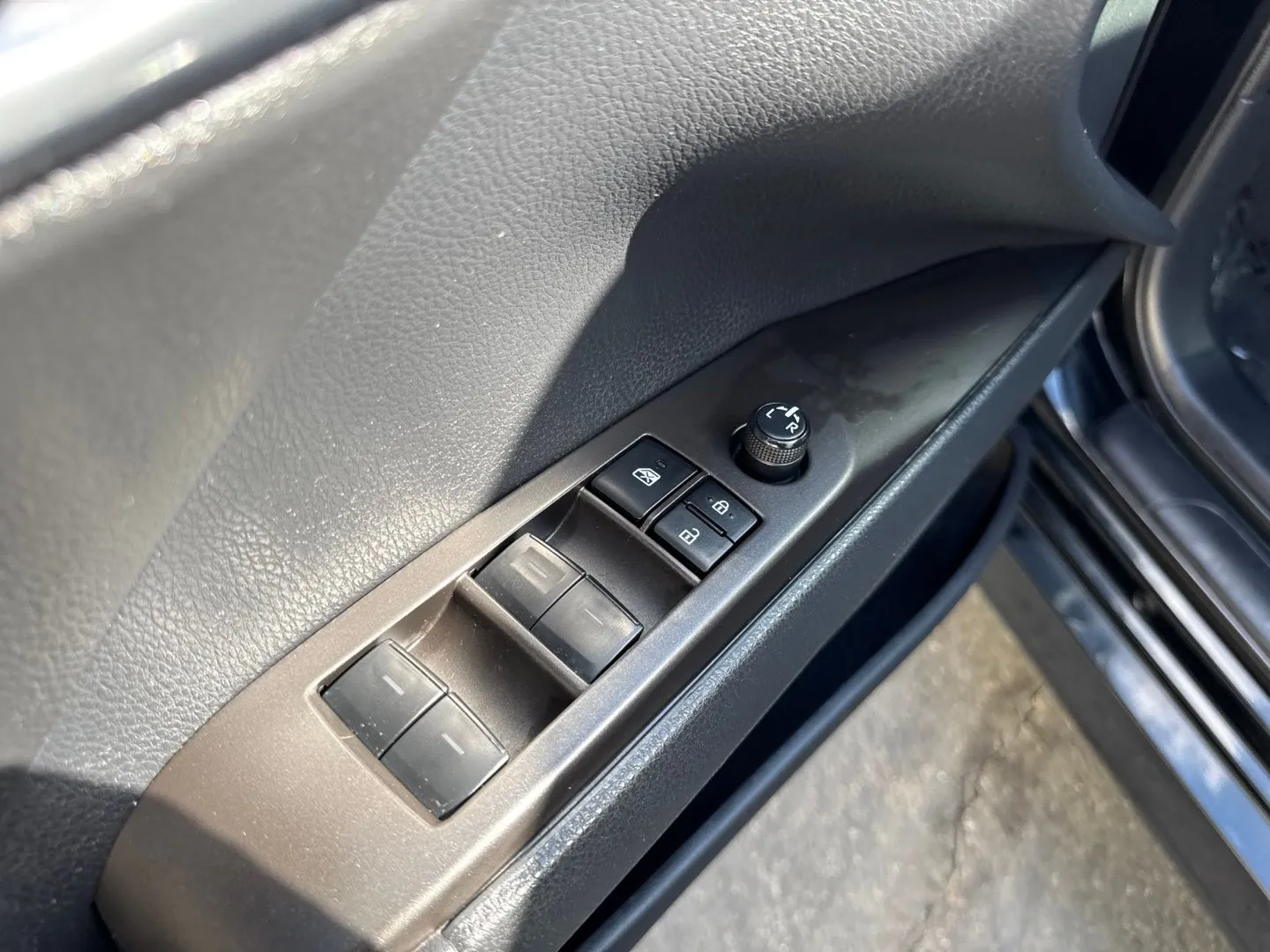 Toyota Camry photo 20