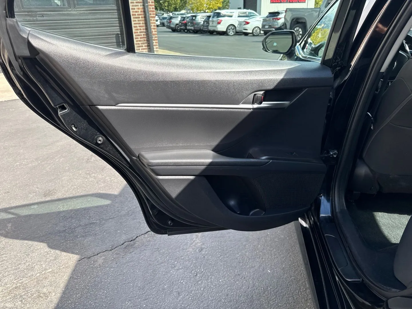 Toyota Camry photo 17
