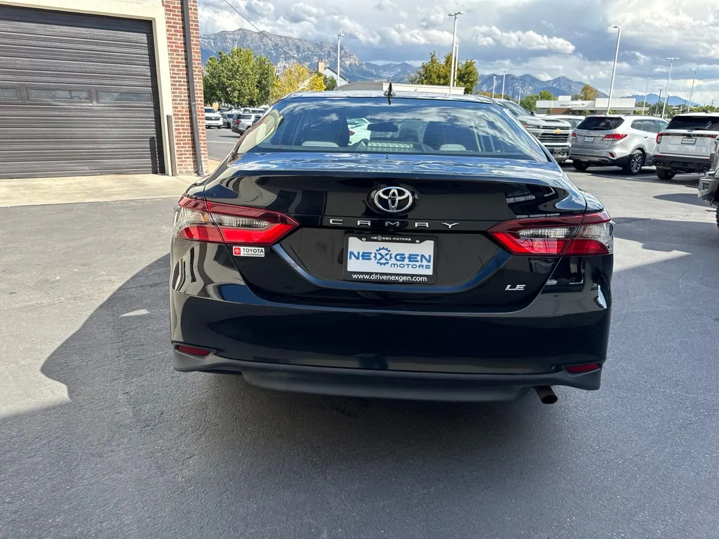 Toyota Camry photo 8