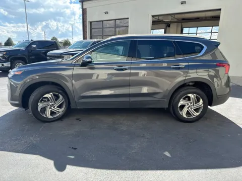 More photos of 2023 Hyundai Santa Fe SEL at NeXgen Motors, UT
