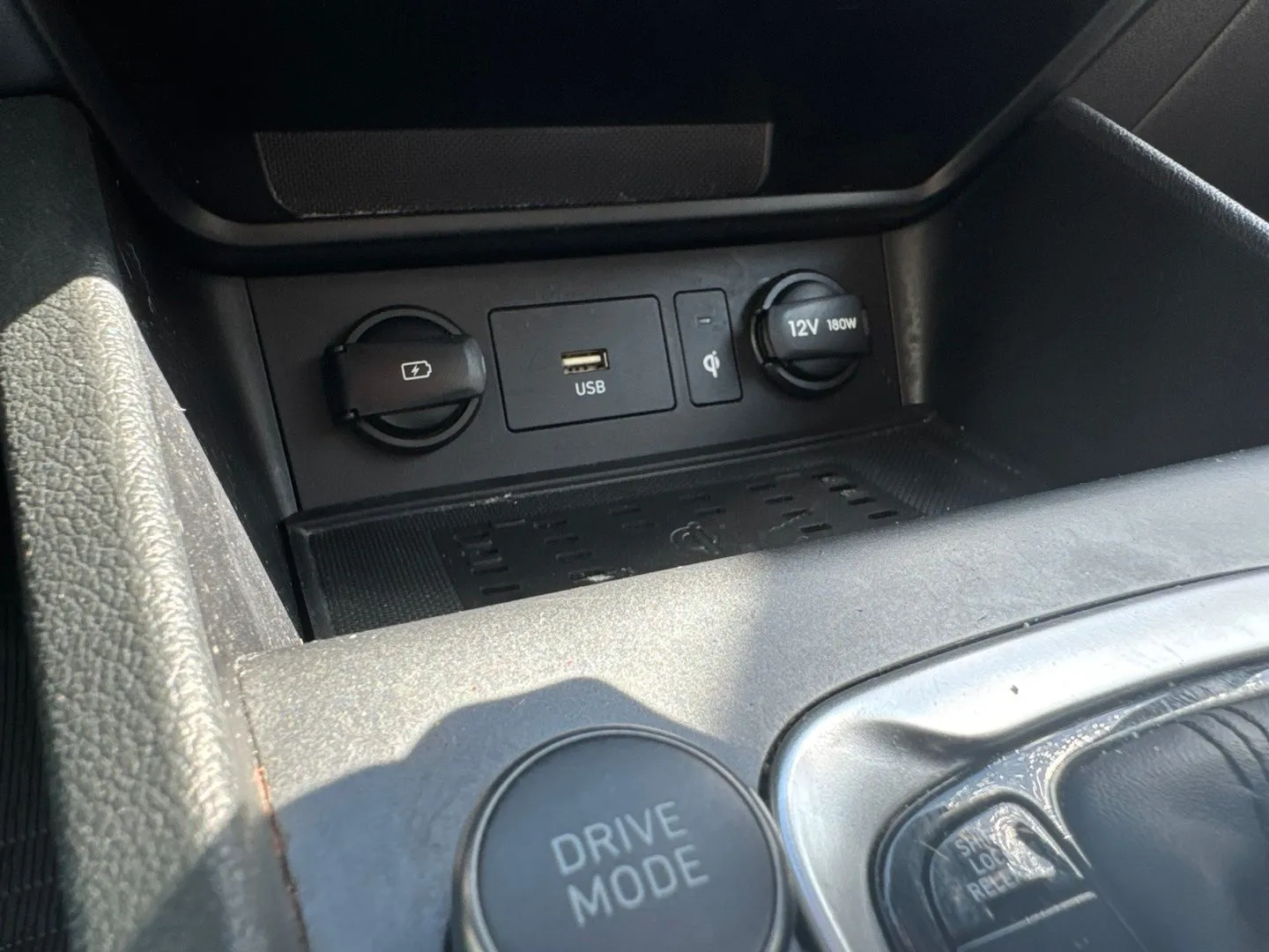 Hyundai Kona photo 28