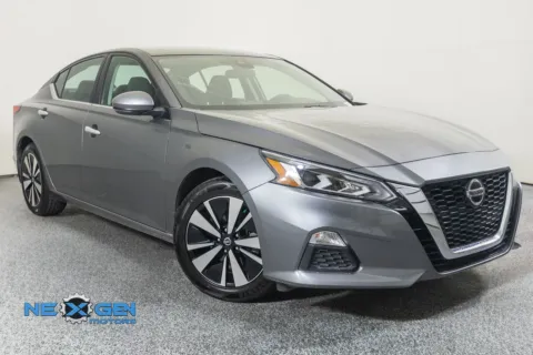 Gray 2021 Nissan Altima 2.5 SV for sale in Lindon, UT