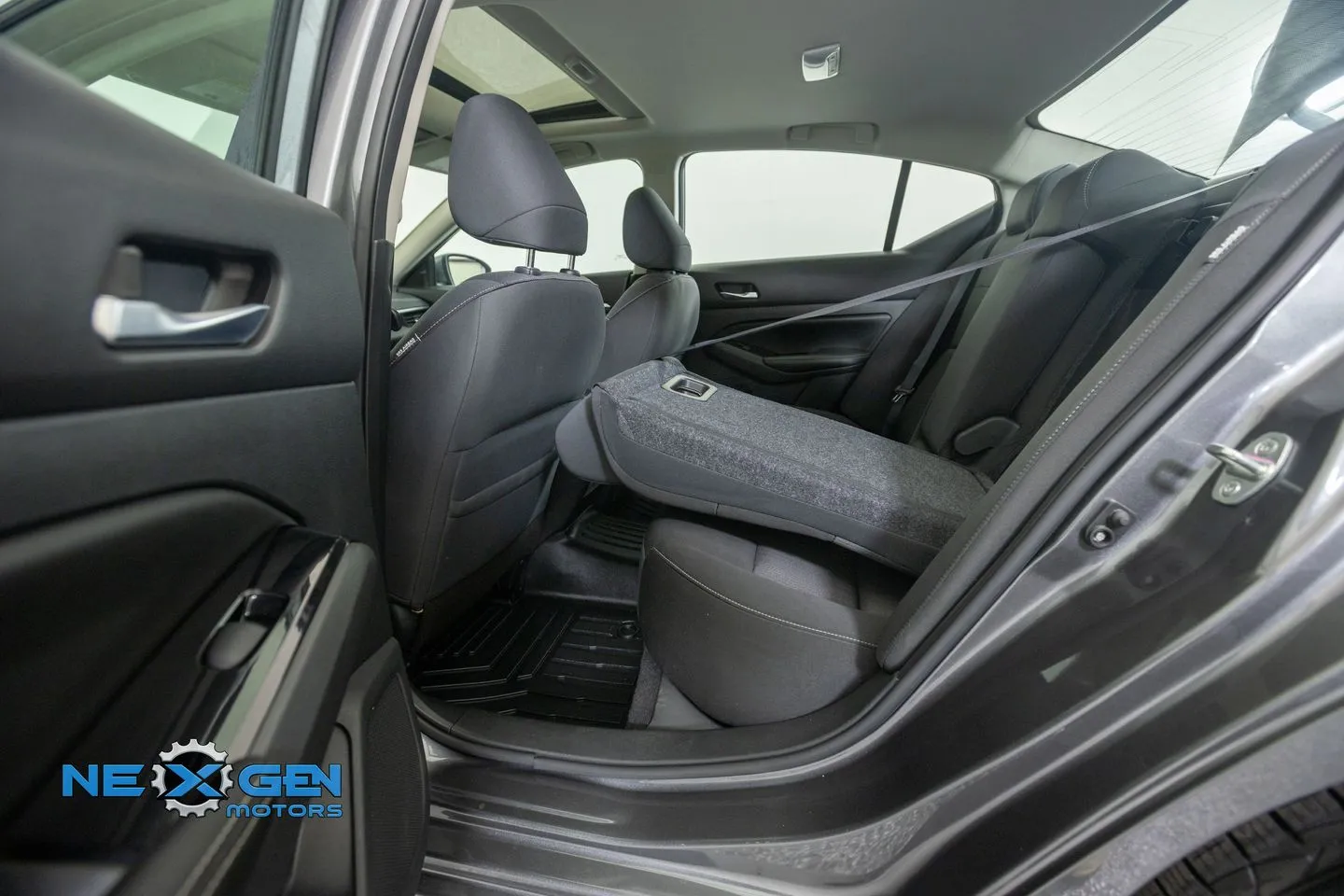 Nissan Altima photo 33