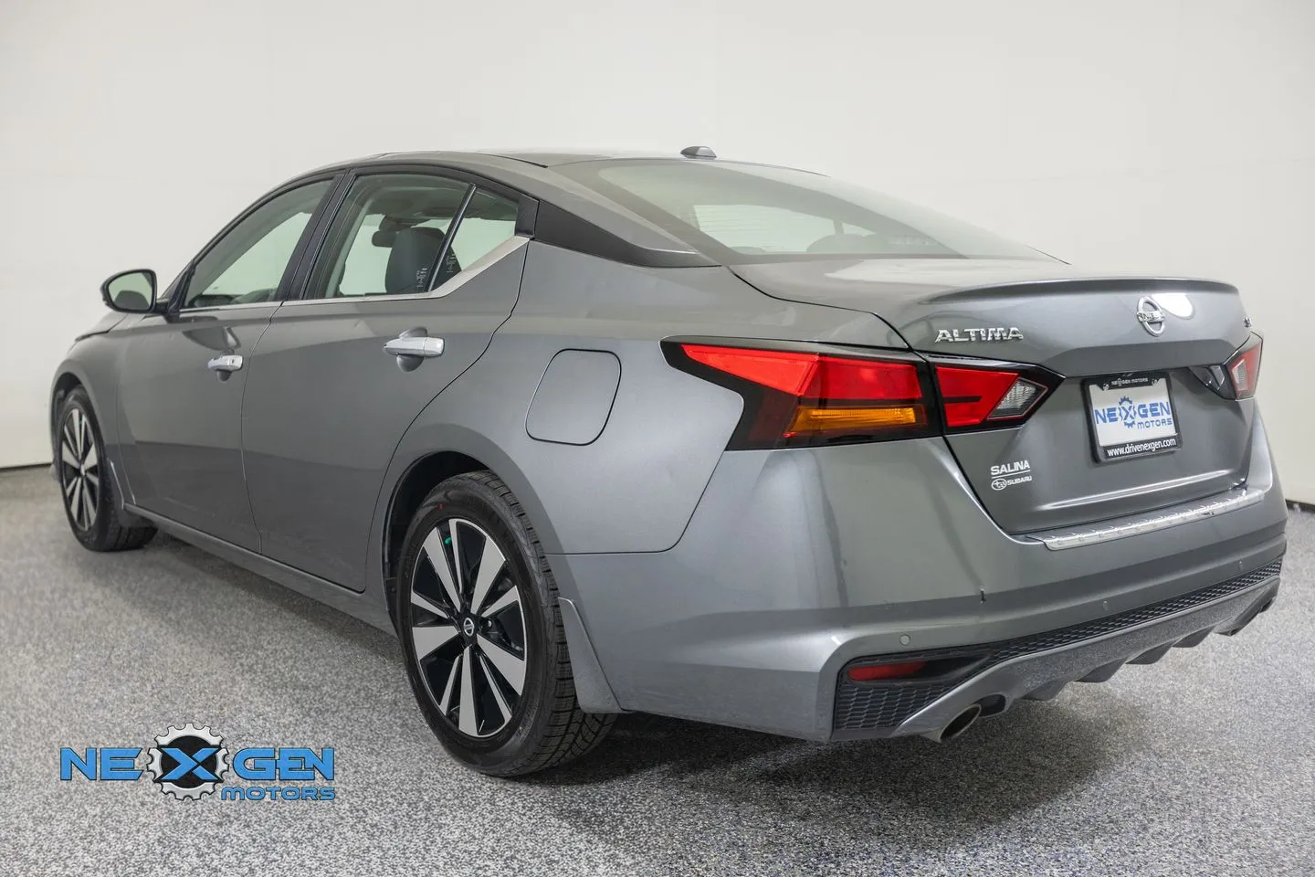 Nissan Altima photo 29