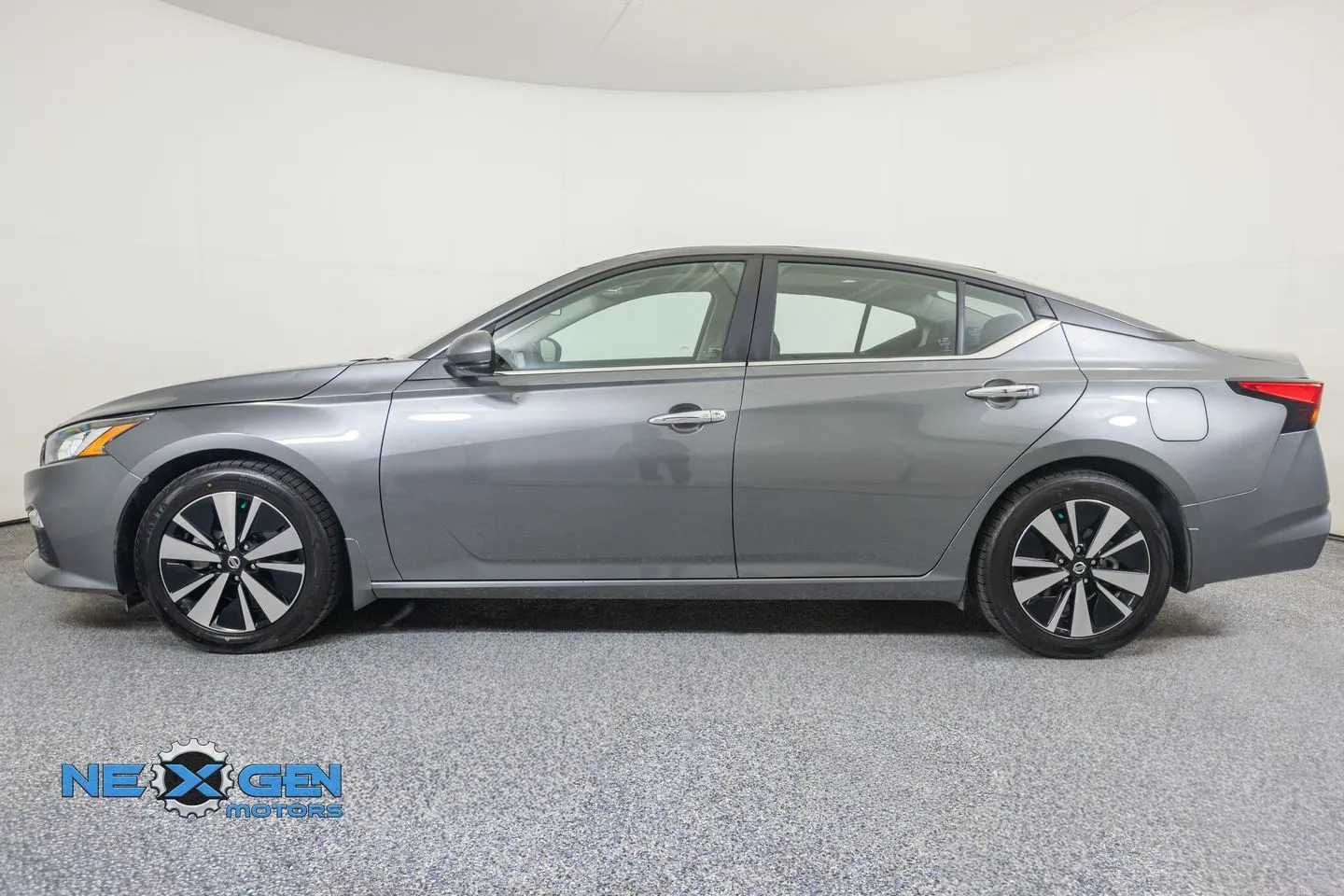 Nissan Altima photo 28
